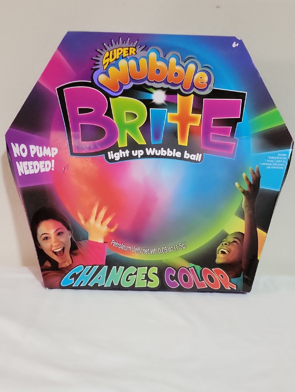 Super Wubble BRITE Light-Up Color Changing Ball - Multicolor